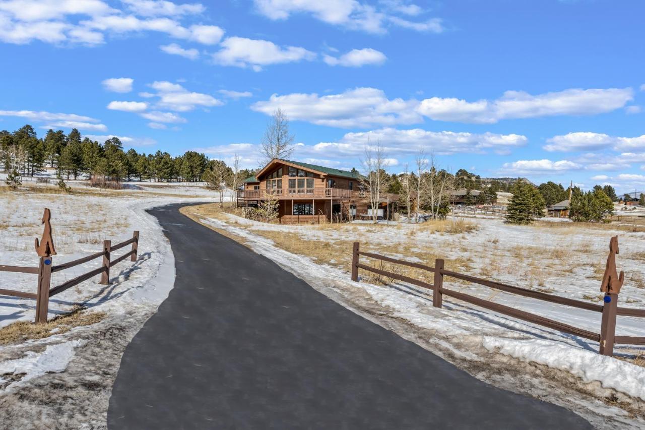 Lily Mountain Lodge - Amazing Mountains Views, Private Hot Tub, Great Location Estes Park Bagian luar foto